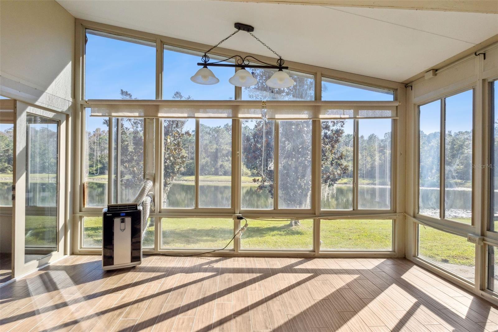 Image 32 of 63 For 5526 Deepdale Drive