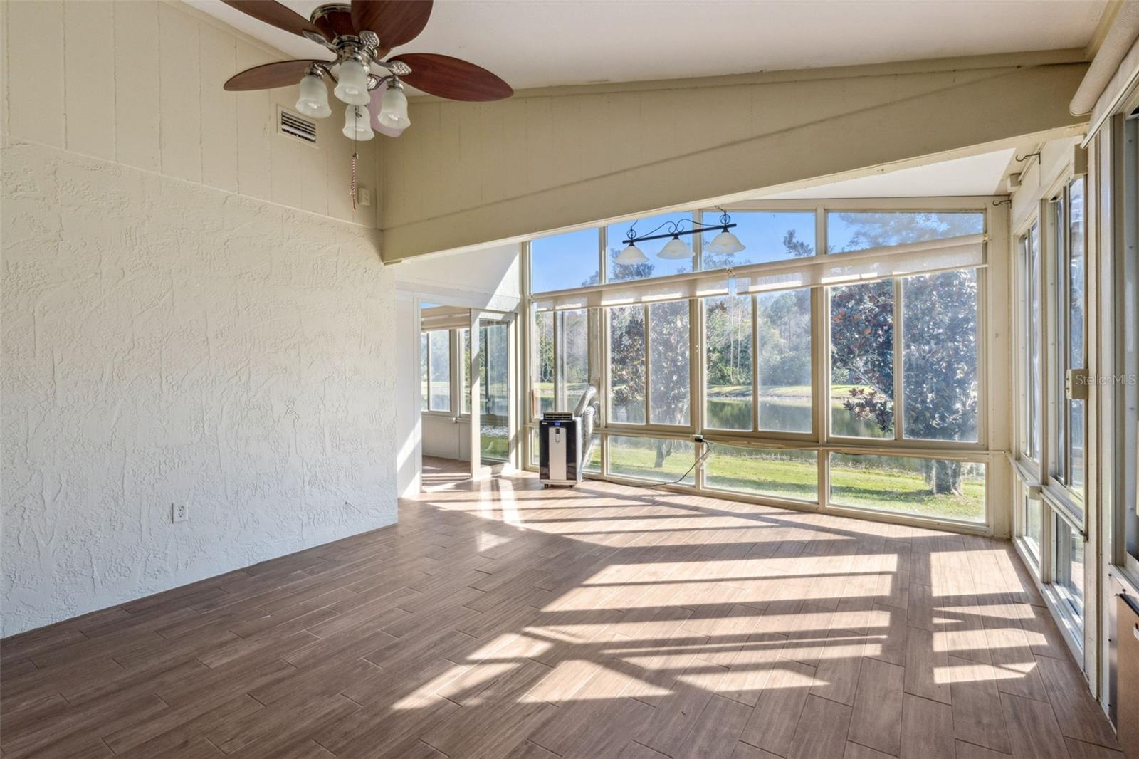 Image 36 of 63 For 5526 Deepdale Drive