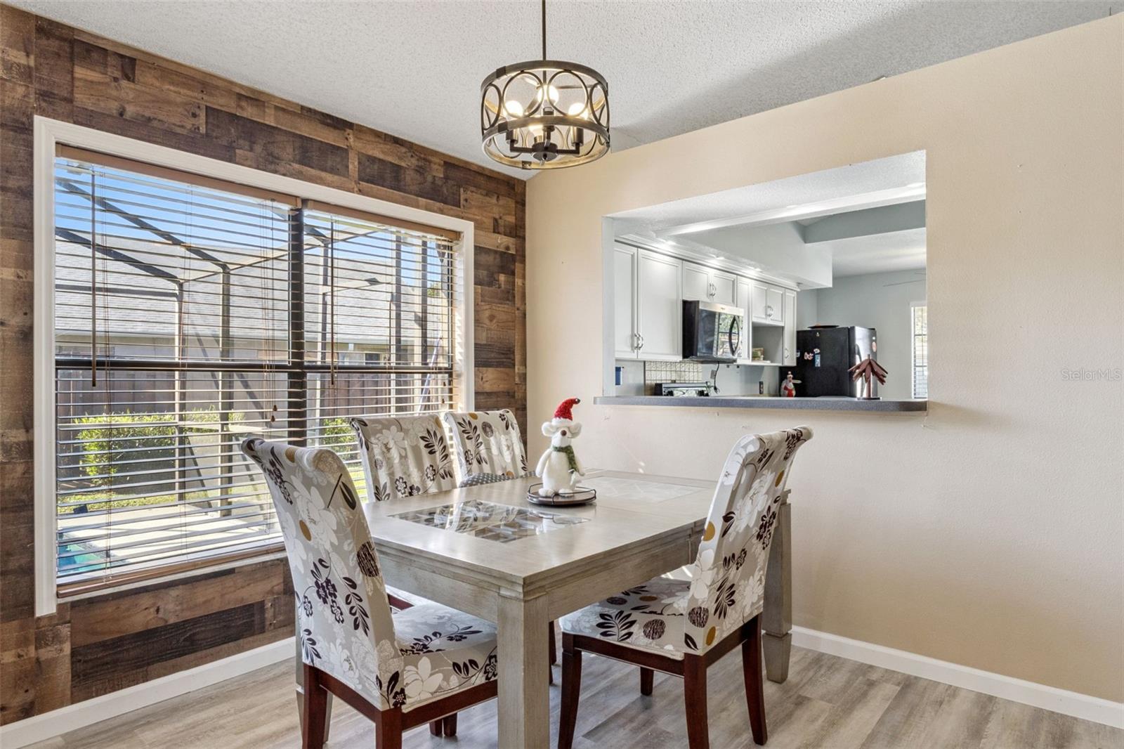 Image 7 of 63 For 5526 Deepdale Drive