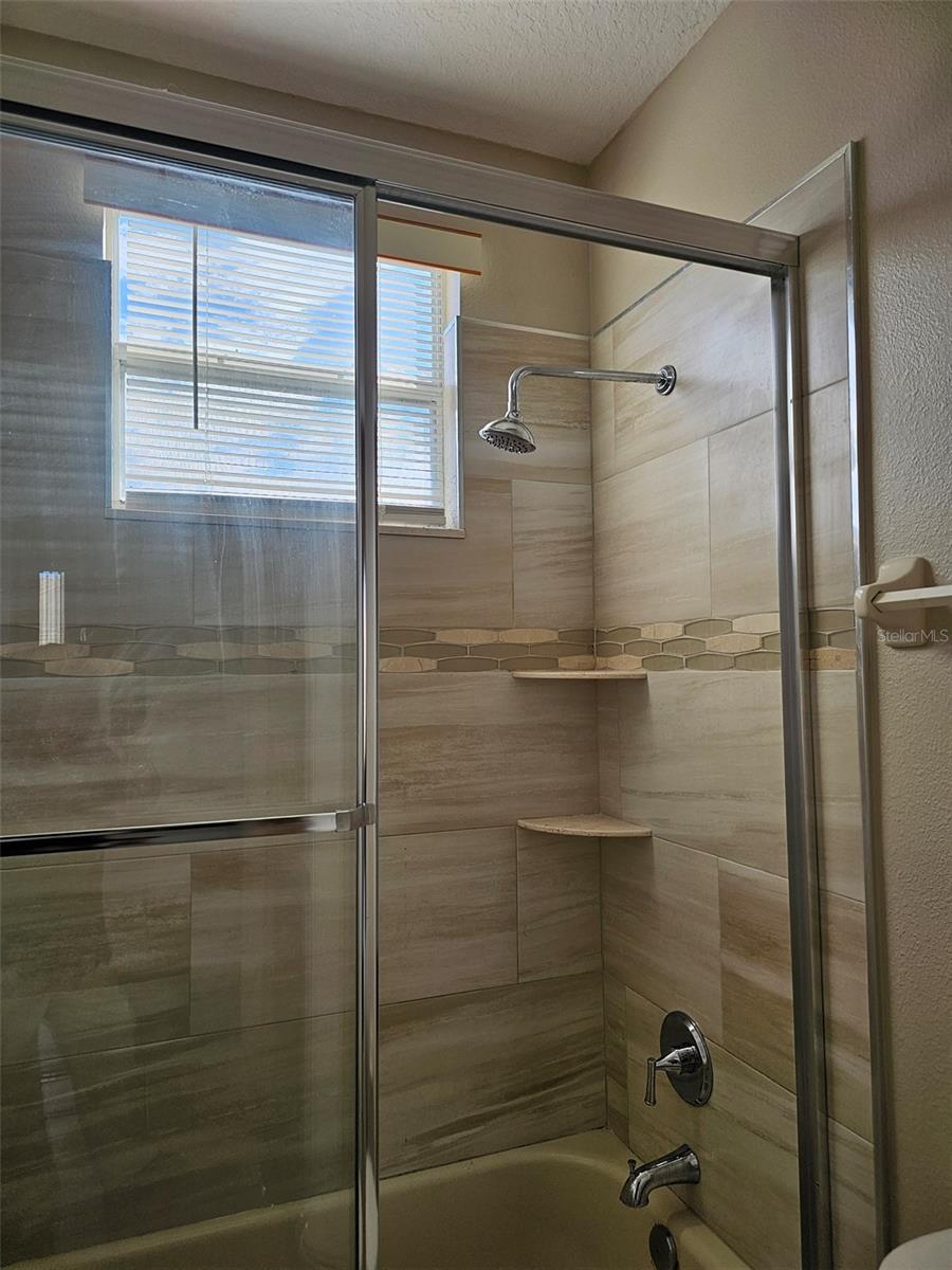 Image 25 of 29 For 14442 Huntcliff Park Way