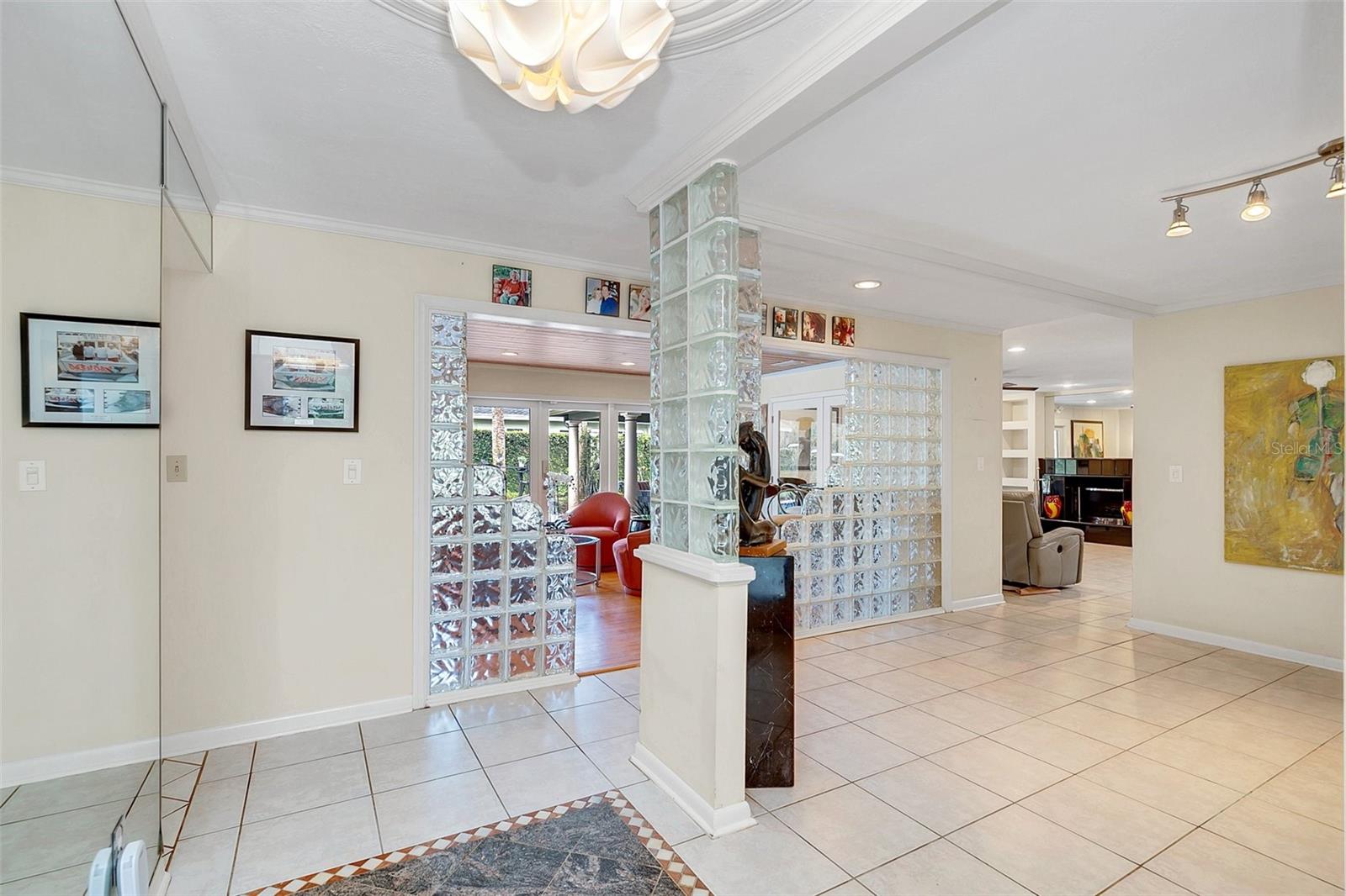 Image 4 of 30 For 2632 Mandan Trail