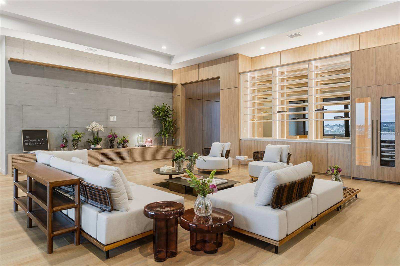 Image 11 of 58 For 15125 Pendio Drive