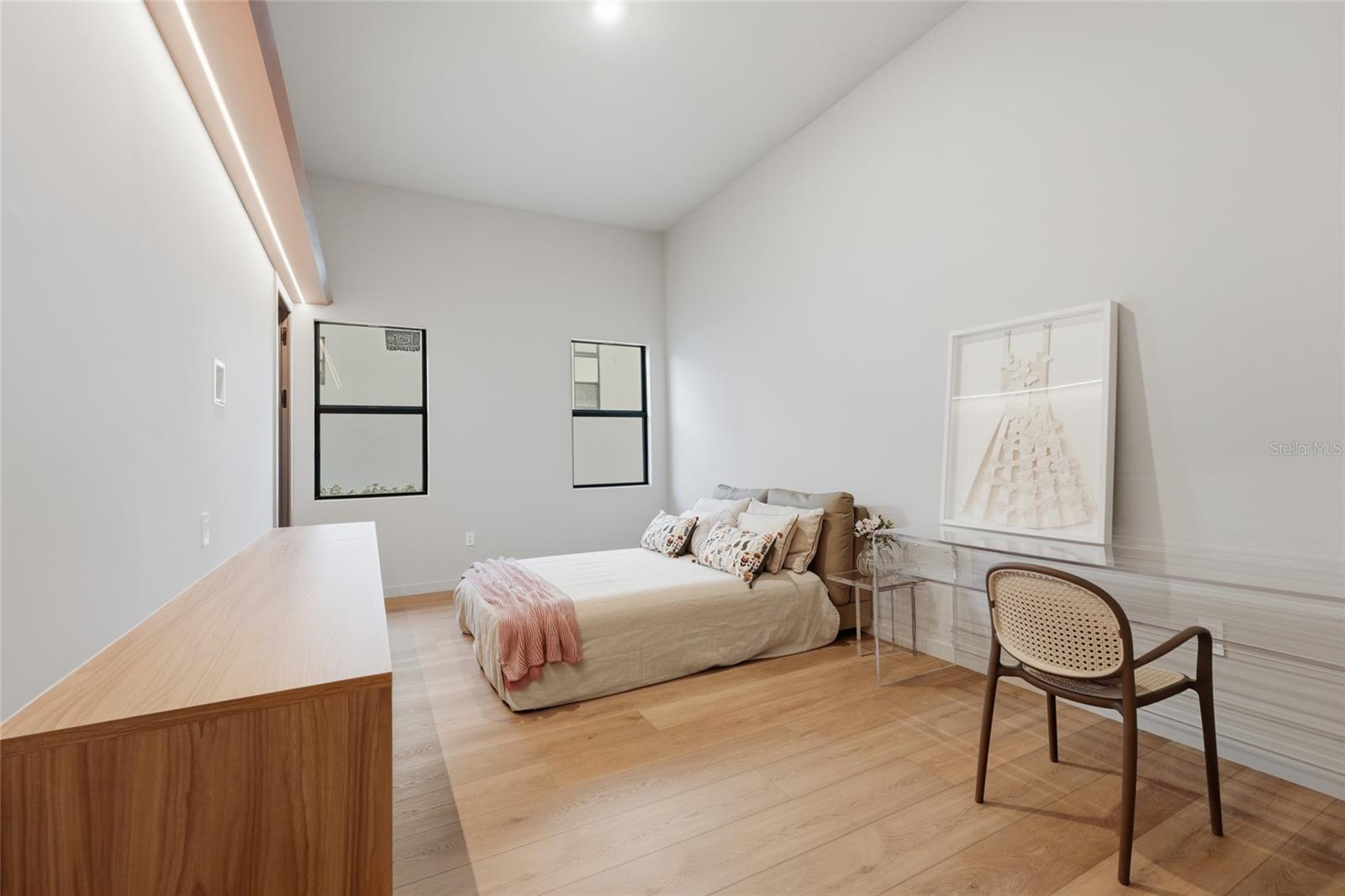 Image 37 of 58 For 15125 Pendio Drive