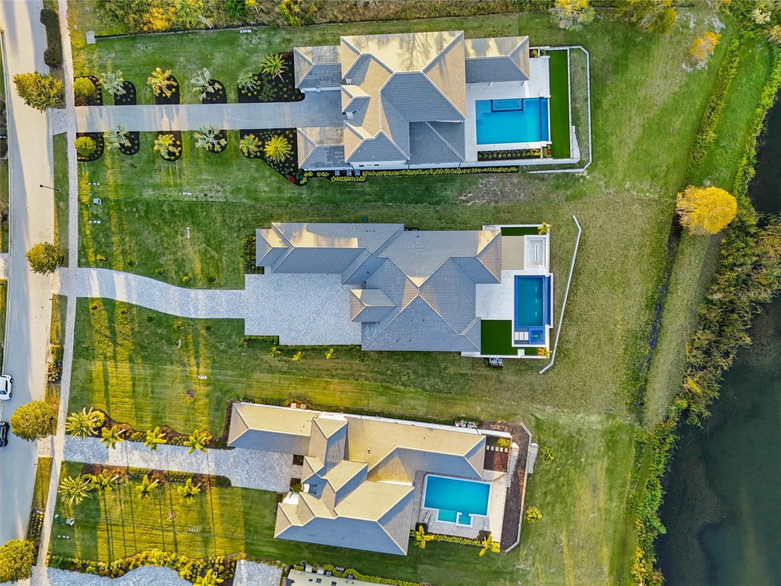 Image 5 of 58 For 15125 Pendio Drive