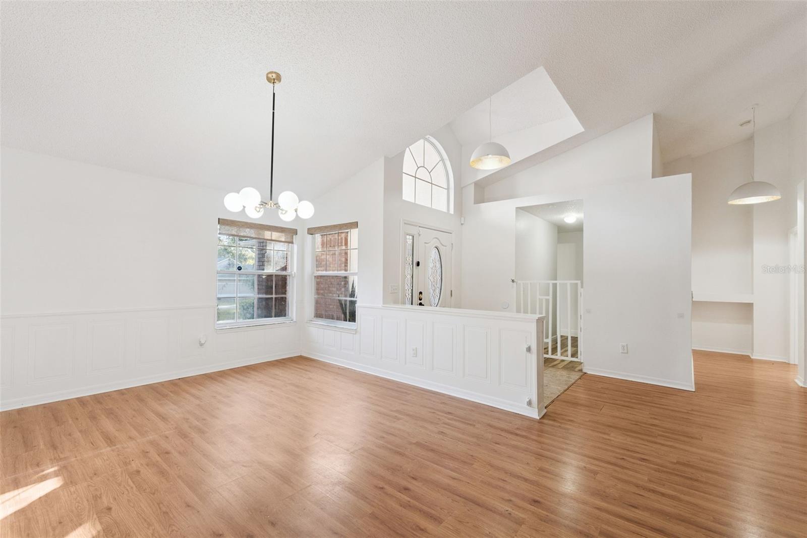 Image 13 of 64 For 720 Swaying Pine Way