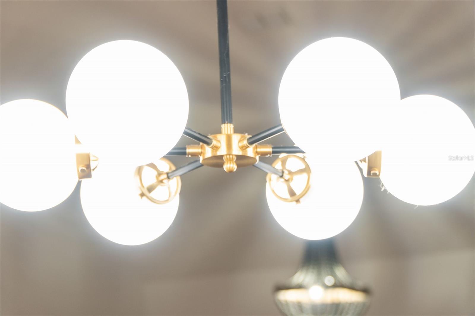 Image 16 of 64 For 720 Swaying Pine Way