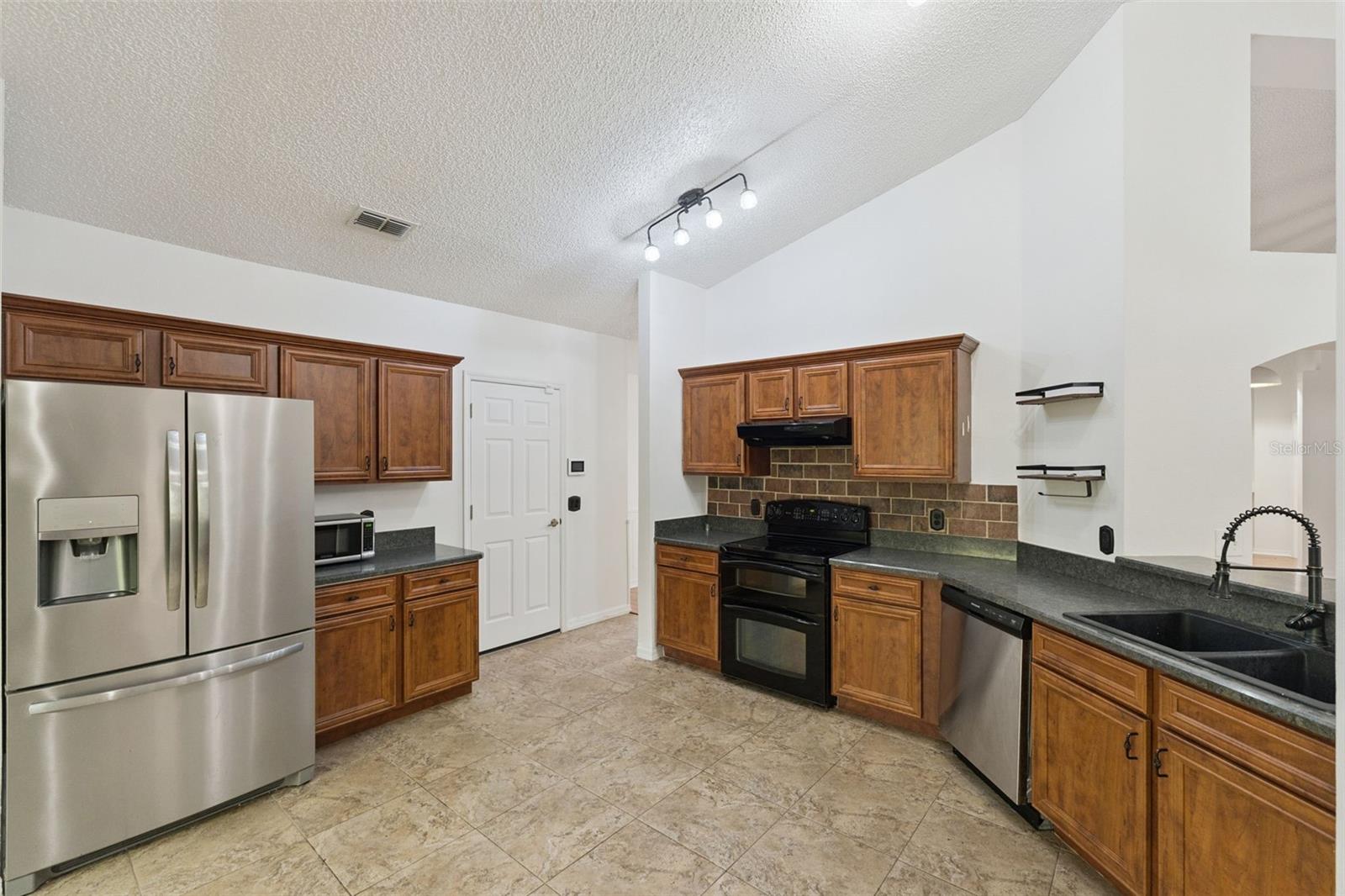 Image 31 of 64 For 720 Swaying Pine Way