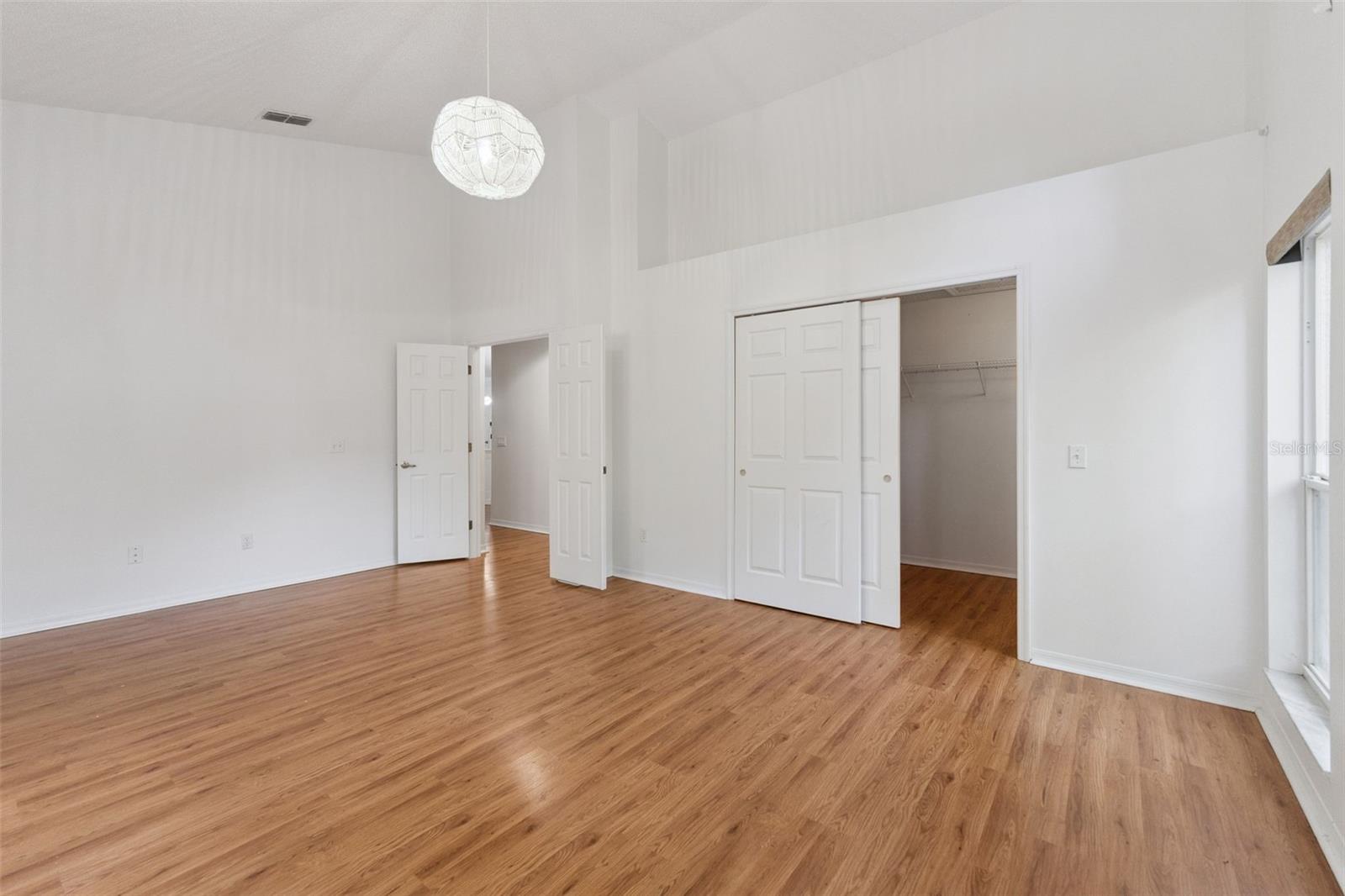 Image 37 of 64 For 720 Swaying Pine Way