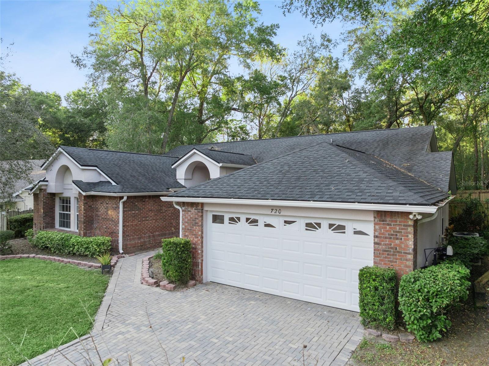 Image 6 of 64 For 720 Swaying Pine Way