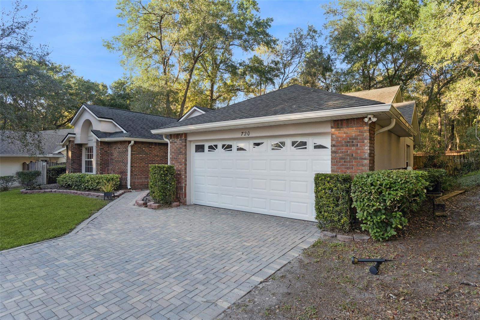 Image 7 of 64 For 720 Swaying Pine Way