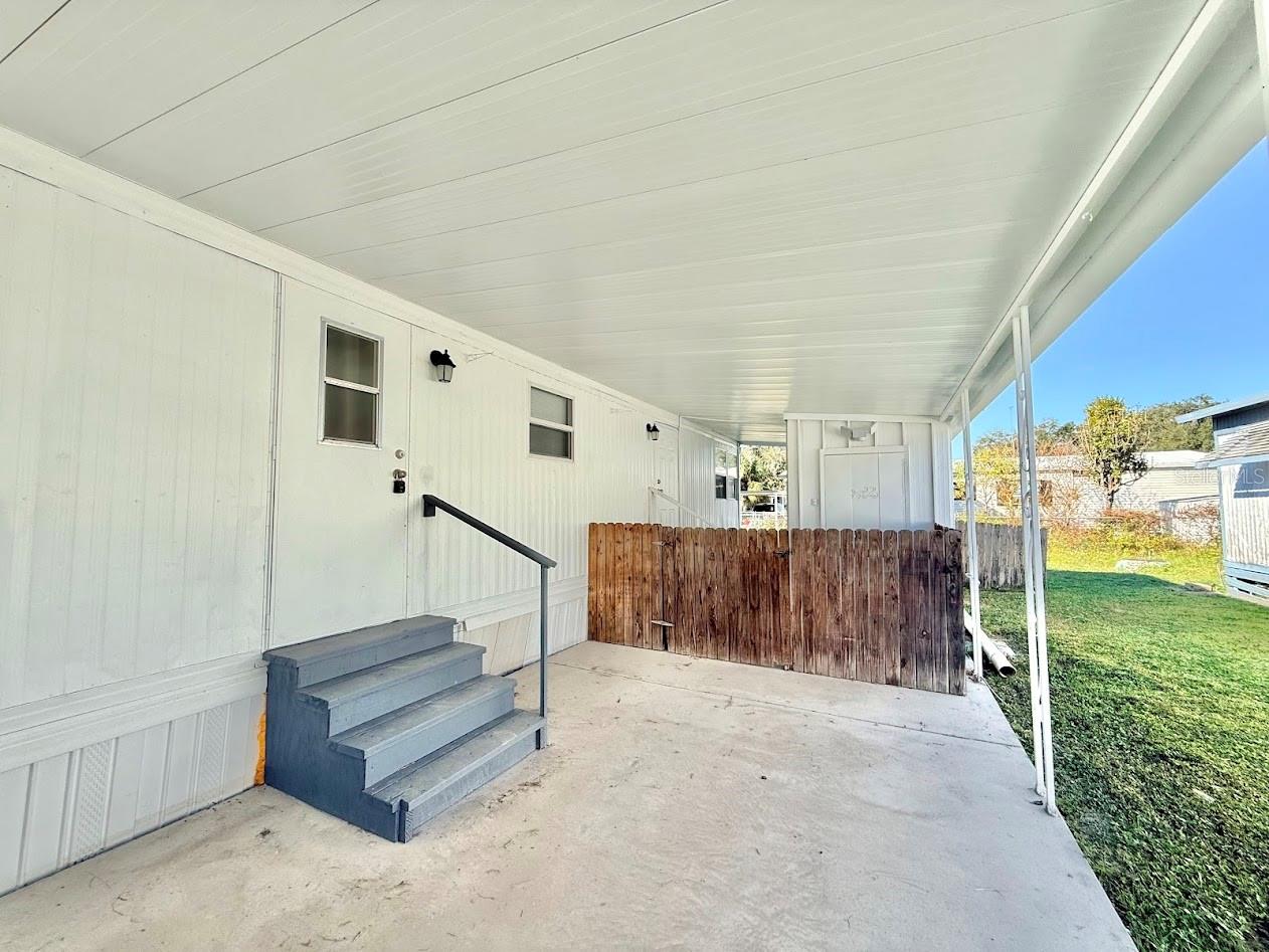 Image 7 of 8 For 805 Live Oak Street