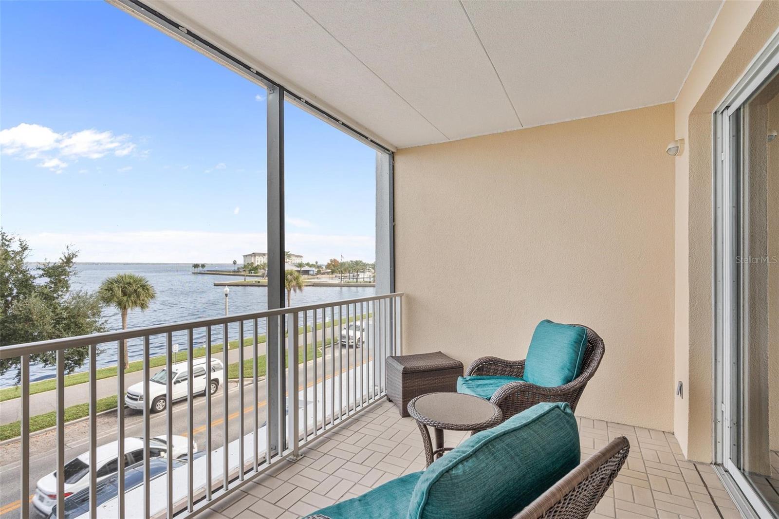 Image 11 of 62 For 225 Seminole Boulevard 208