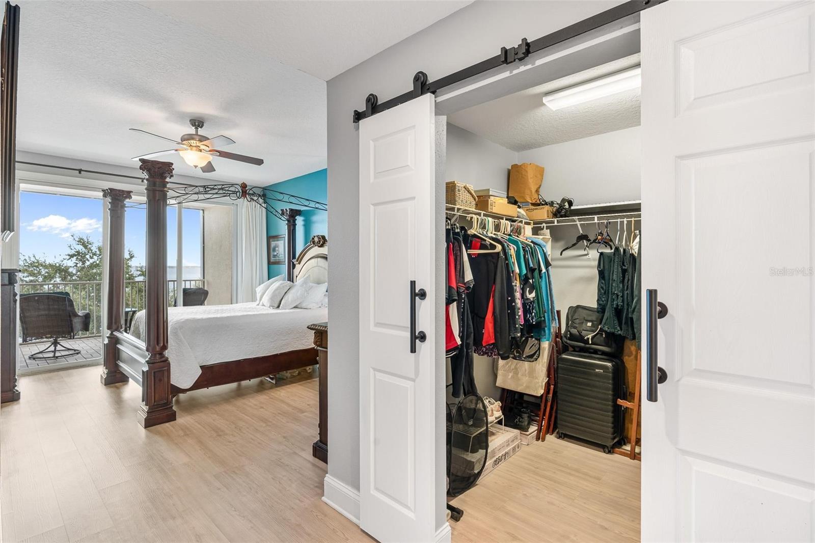 Image 14 of 62 For 225 Seminole Boulevard 208