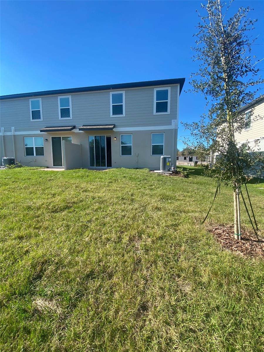 Image 15 of 17 For 2053 Milkweed Street