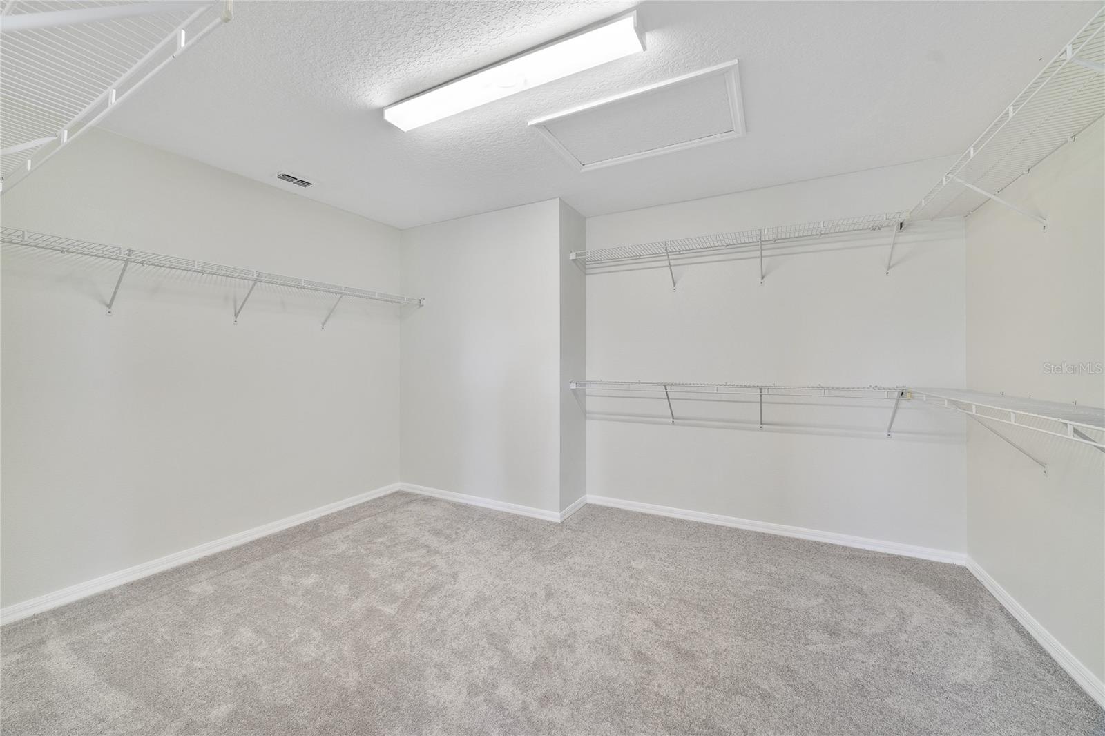 Image 13 of 27 For 2724 Amanda Kay Way