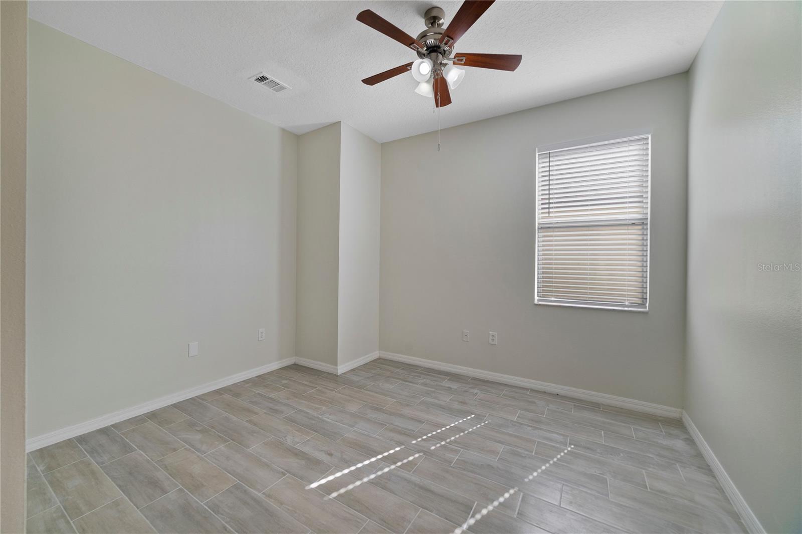 Image 19 of 27 For 2724 Amanda Kay Way