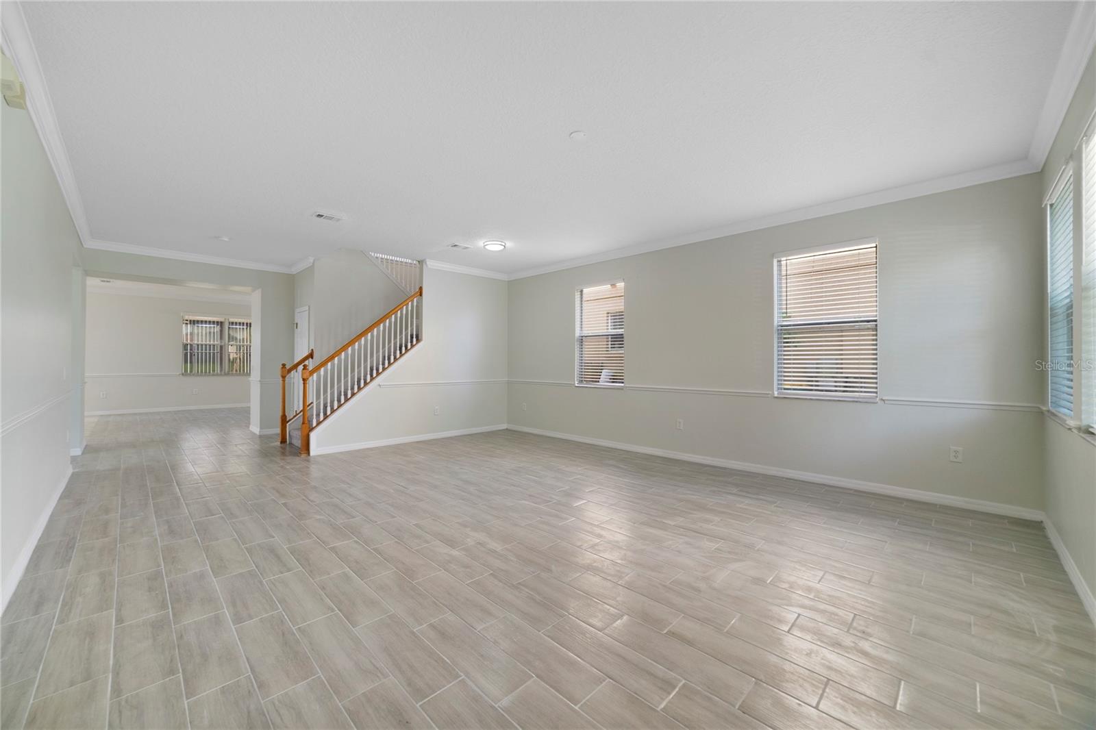 Image 3 of 27 For 2724 Amanda Kay Way