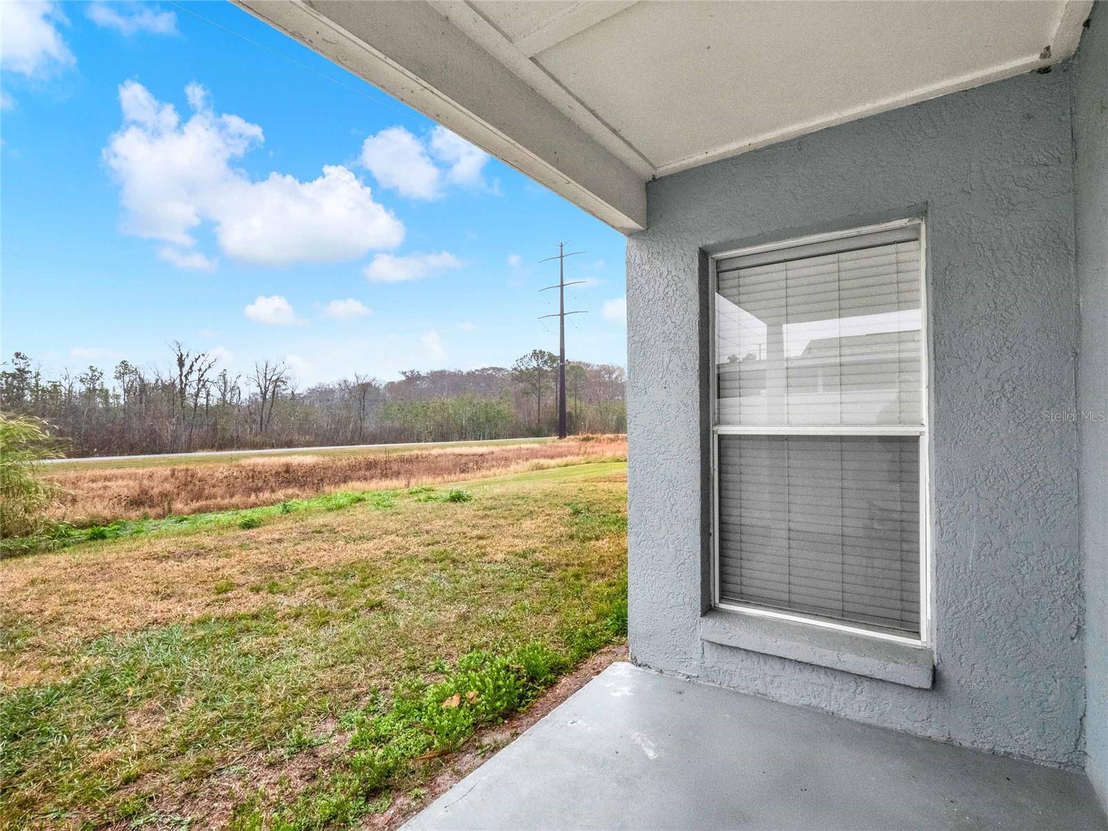 Image 15 of 16 For 595 Queensbridge Drive