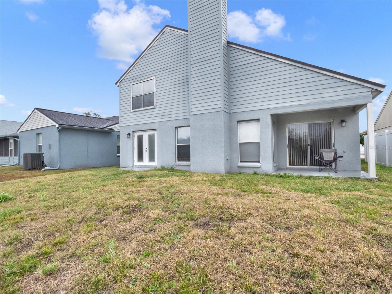 Image 16 of 16 For 595 Queensbridge Drive