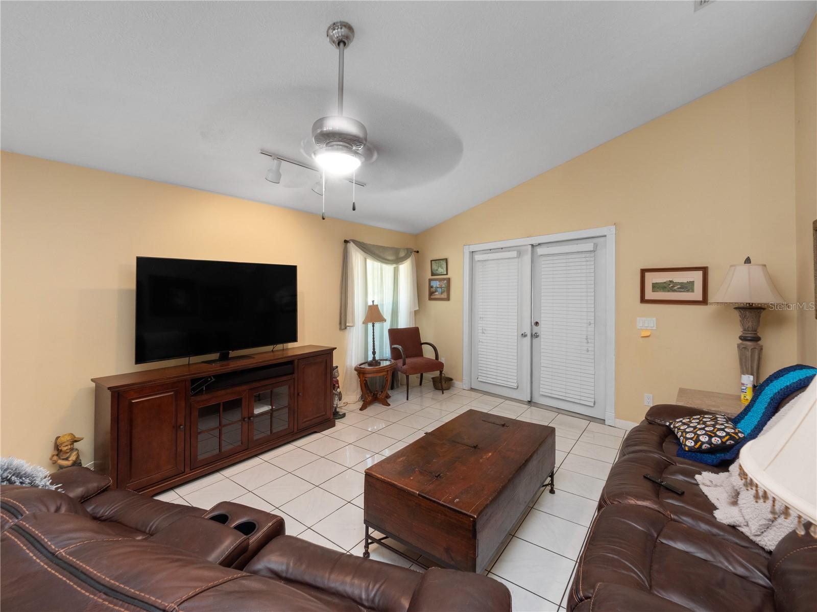 Image 21 of 36 For 2250 Spring Lake Circle