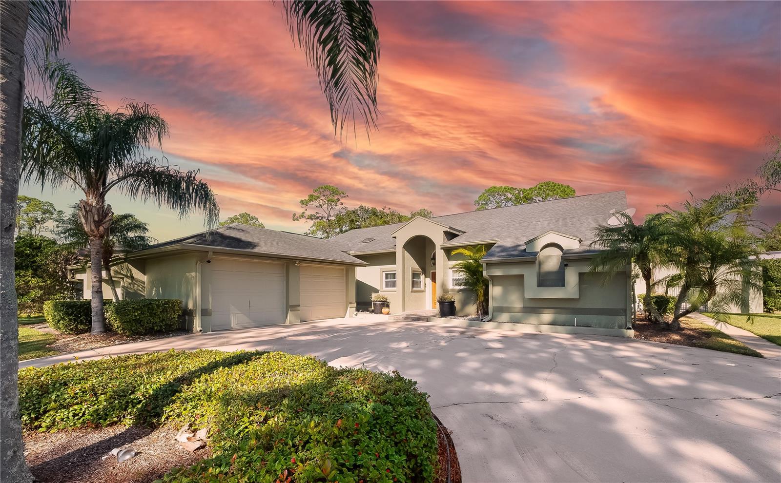 Image 31 of 36 For 2250 Spring Lake Circle