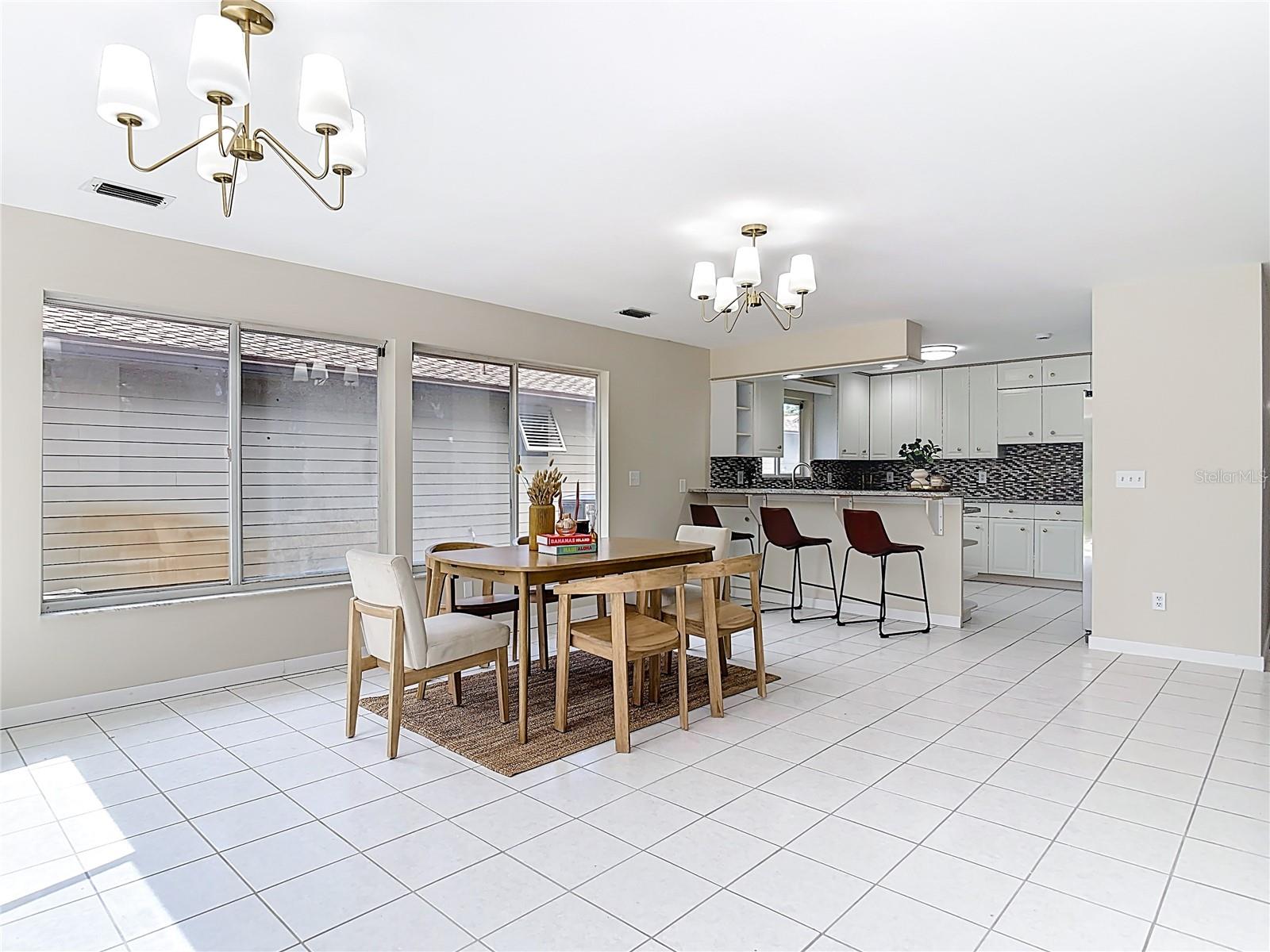 Image 14 of 54 For 289 Gull Drive S