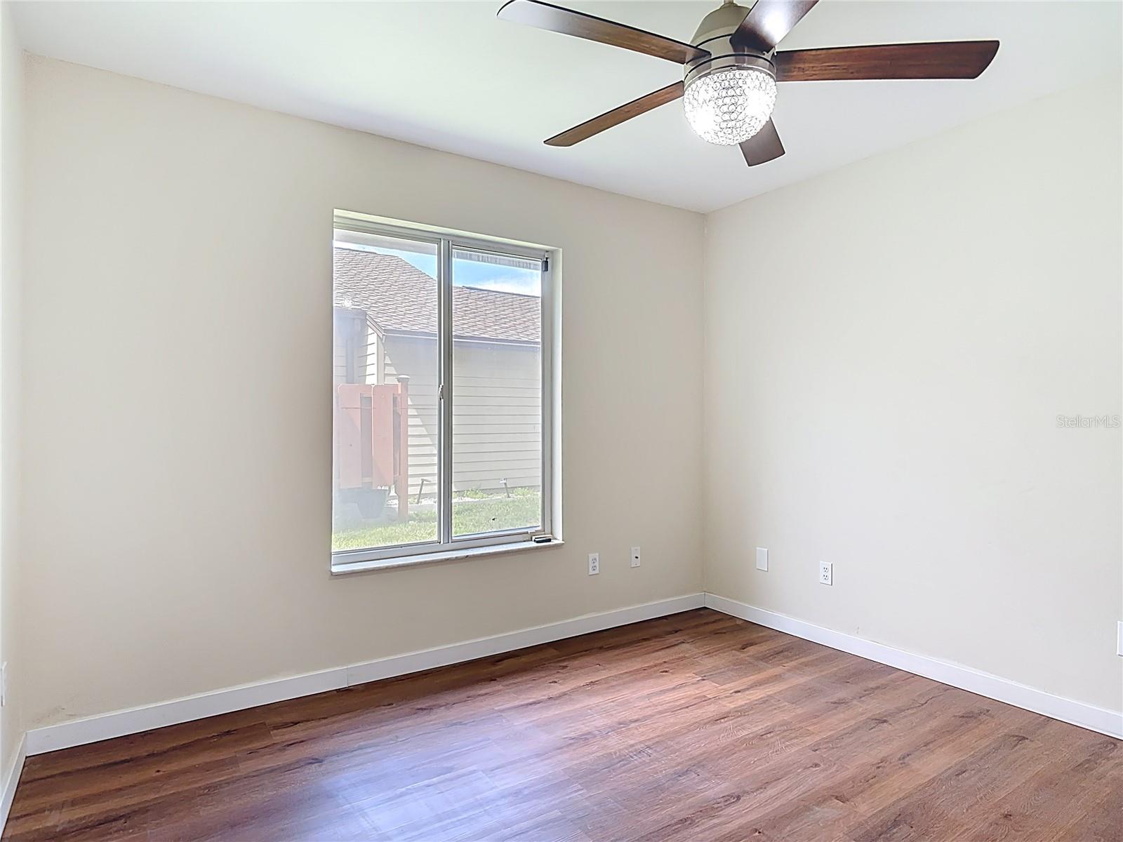 Image 25 of 54 For 289 Gull Drive S