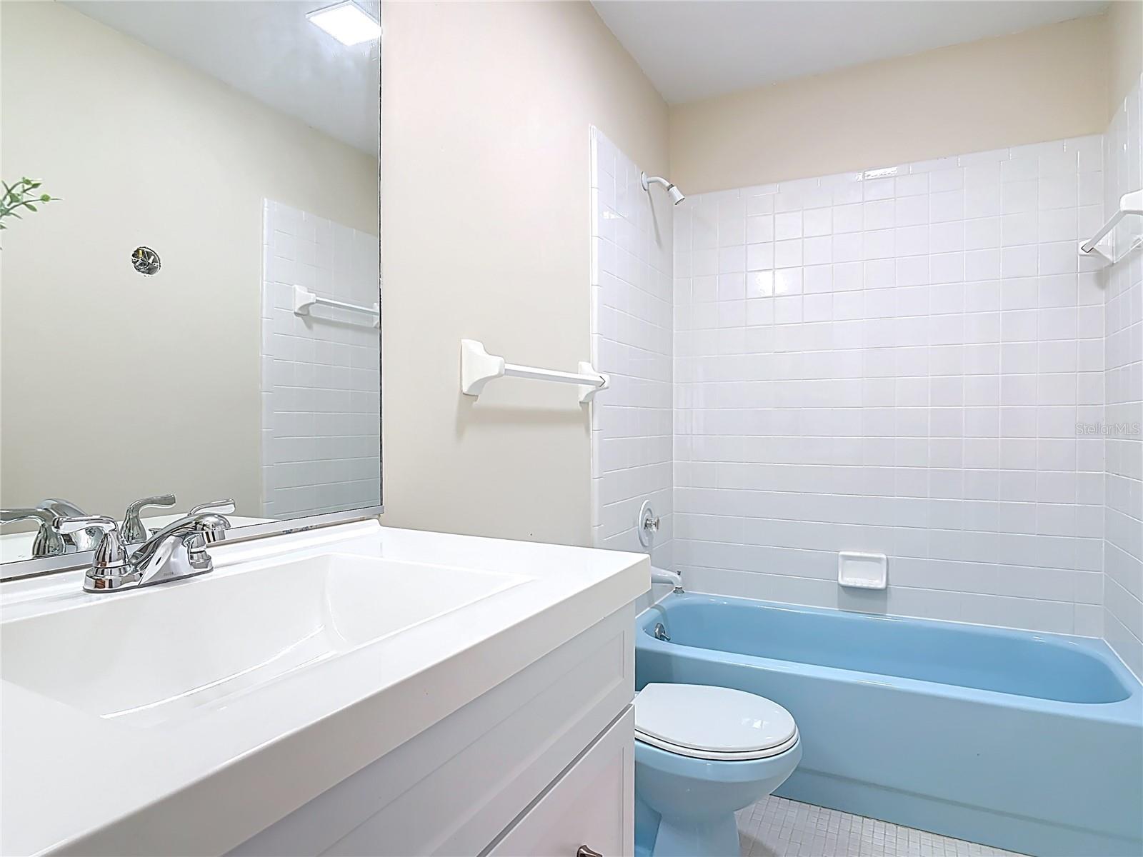 Image 26 of 54 For 289 Gull Drive S