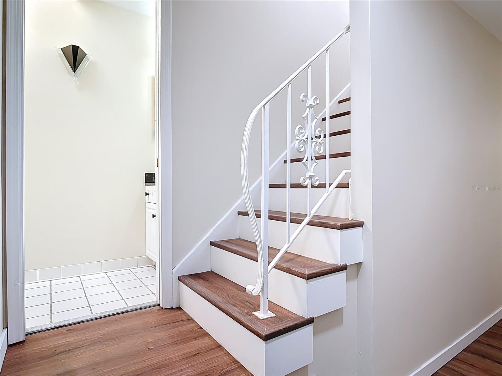 Image 28 of 54 For 289 Gull Drive S