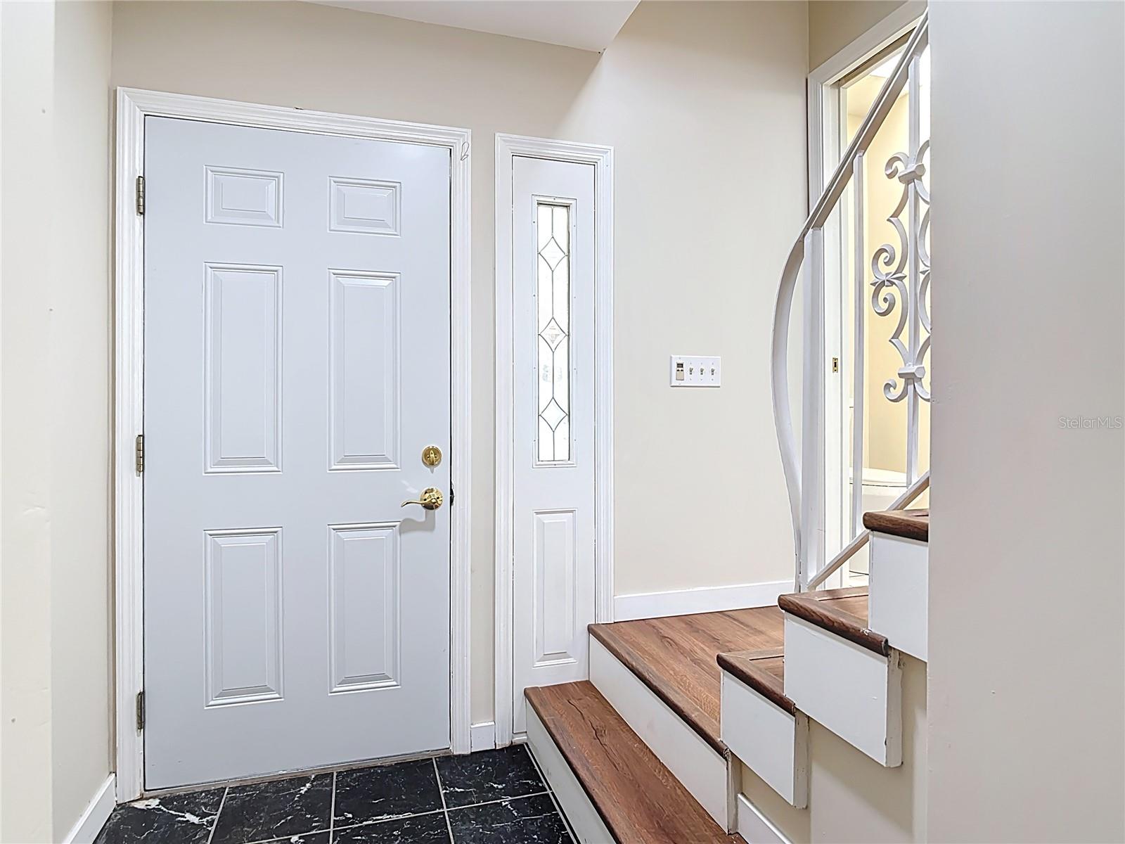 Image 4 of 54 For 289 Gull Drive S