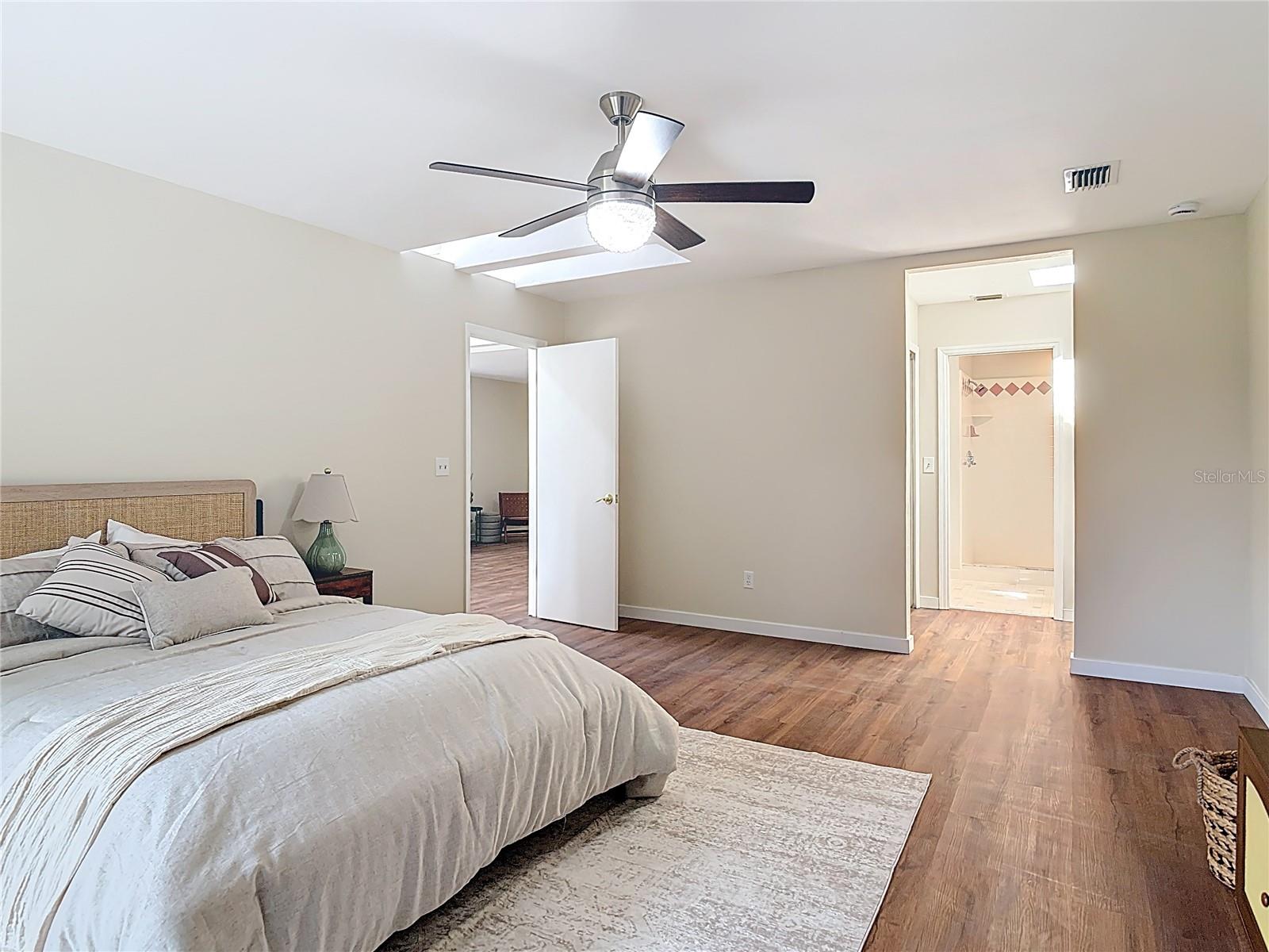 Image 42 of 54 For 289 Gull Drive S