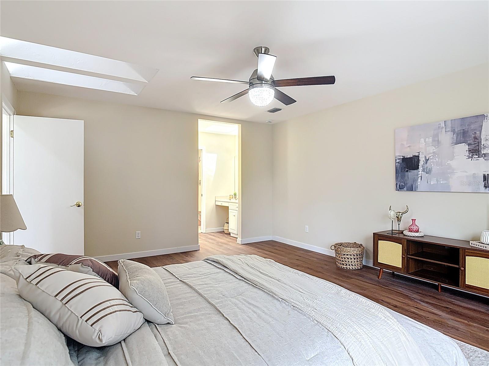 Image 43 of 54 For 289 Gull Drive S