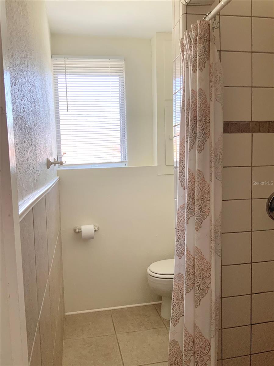 Image 17 of 30 For 1629 Dartmouth Street