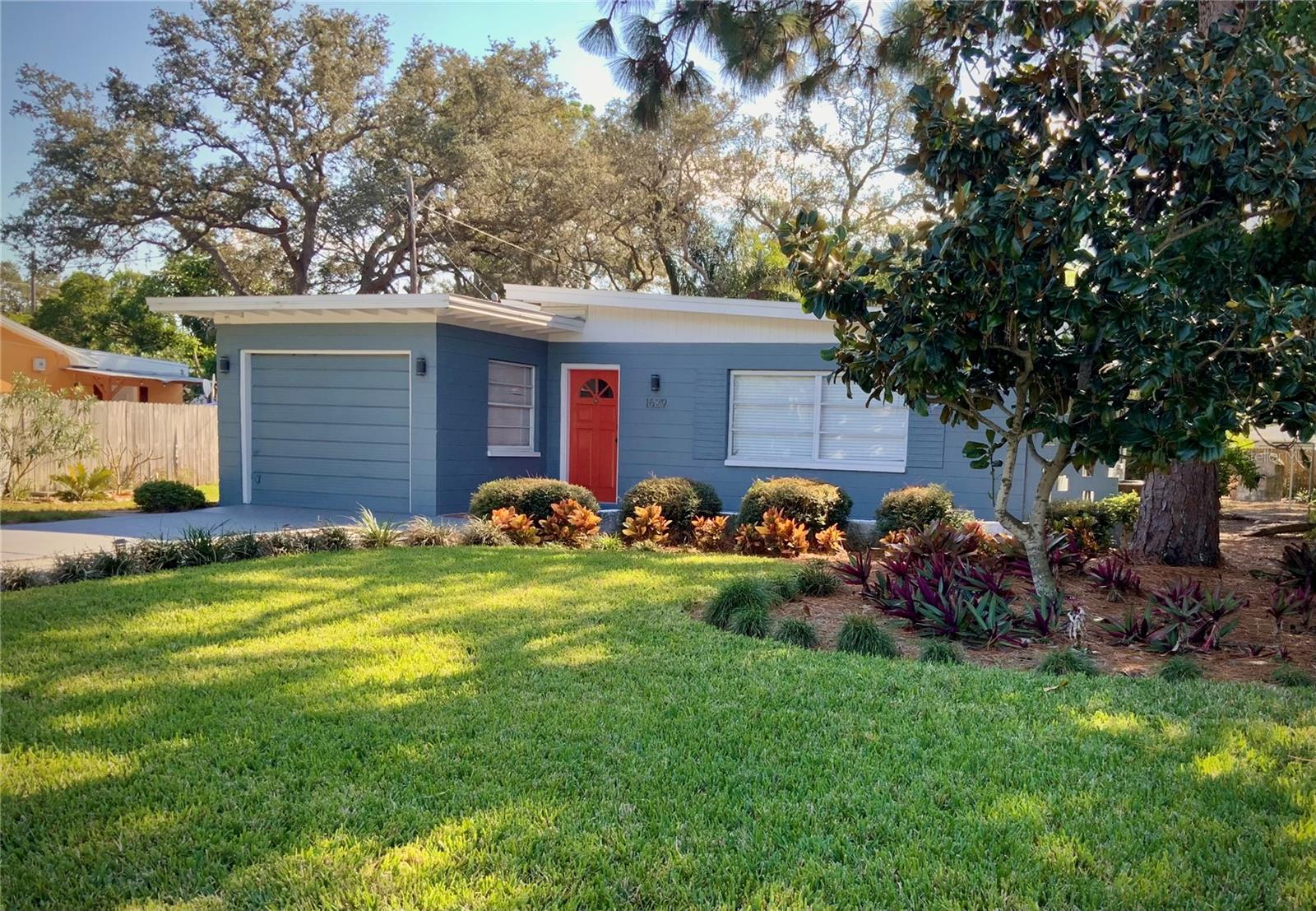 Image 2 of 30 For 1629 Dartmouth Street