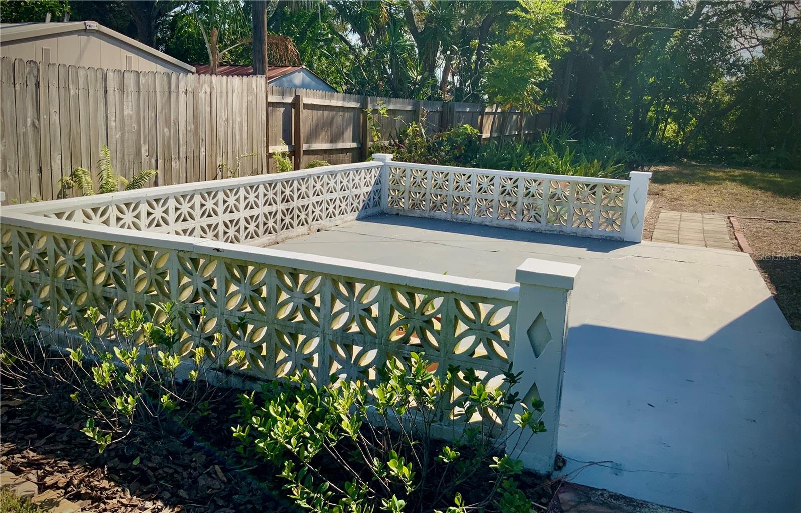 Image 4 of 30 For 1629 Dartmouth Street