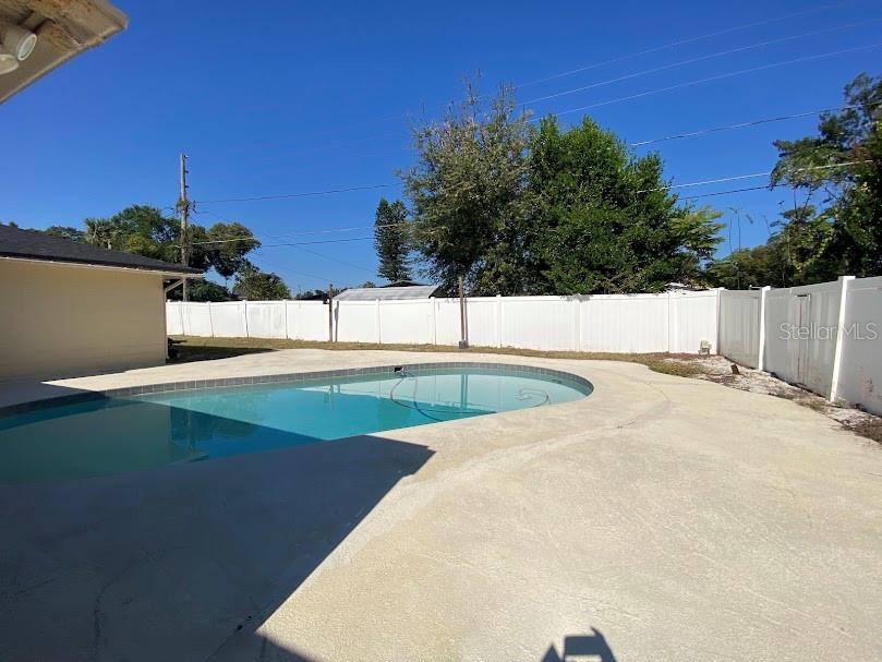 Image 12 of 56 For 2217 Sussex Road