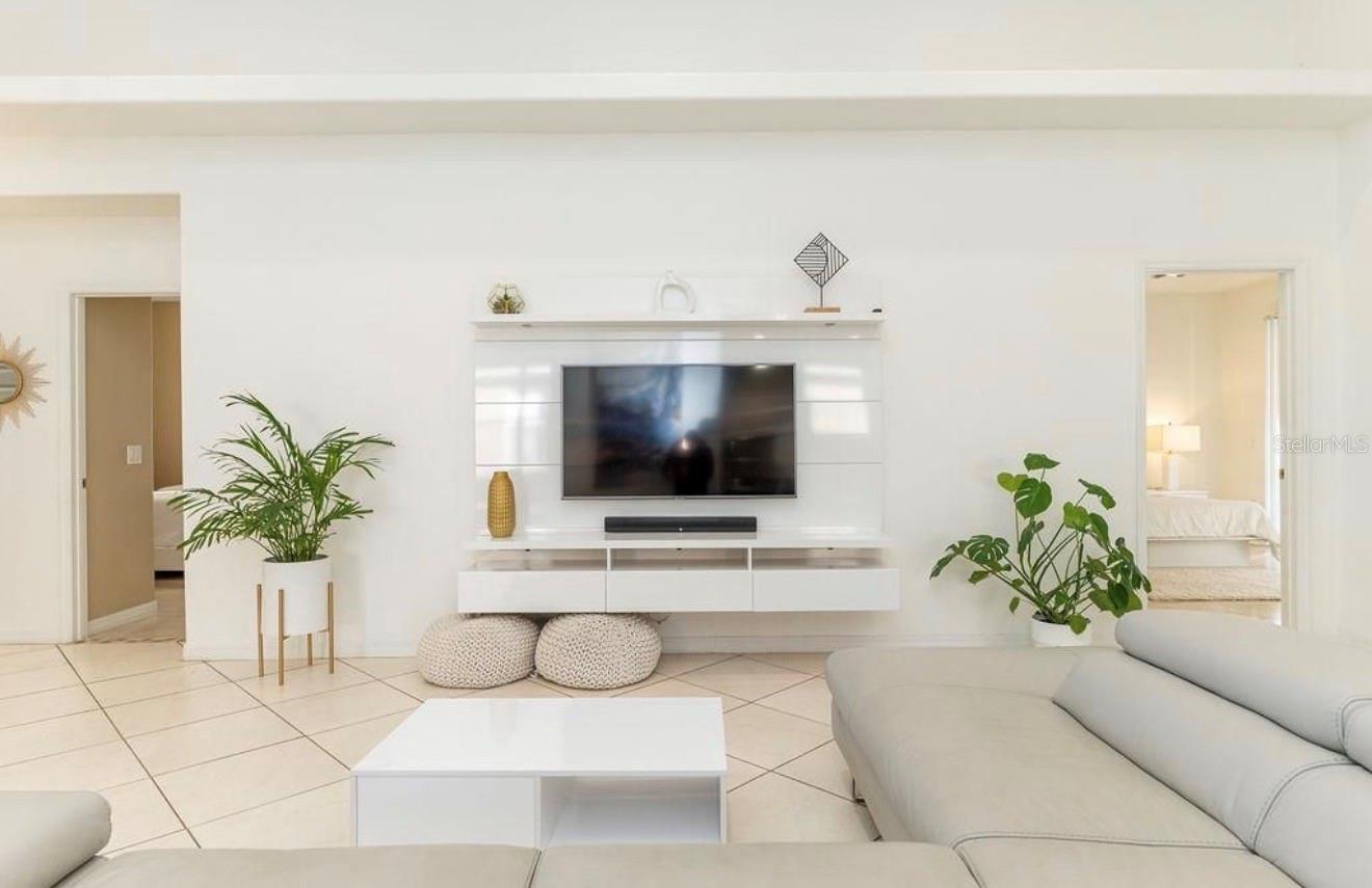 Image 4 of 18 For 2110 Bunker View Court