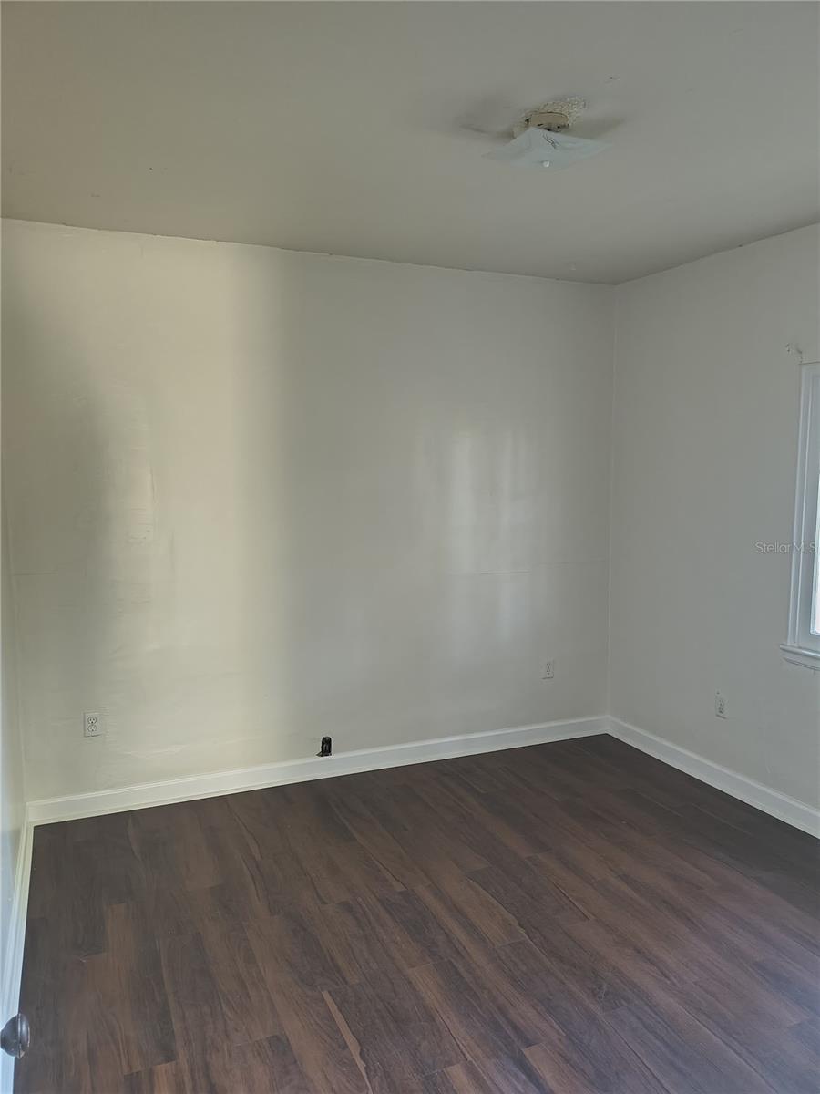 Image 10 of 18 For 1406 Greenwood Street