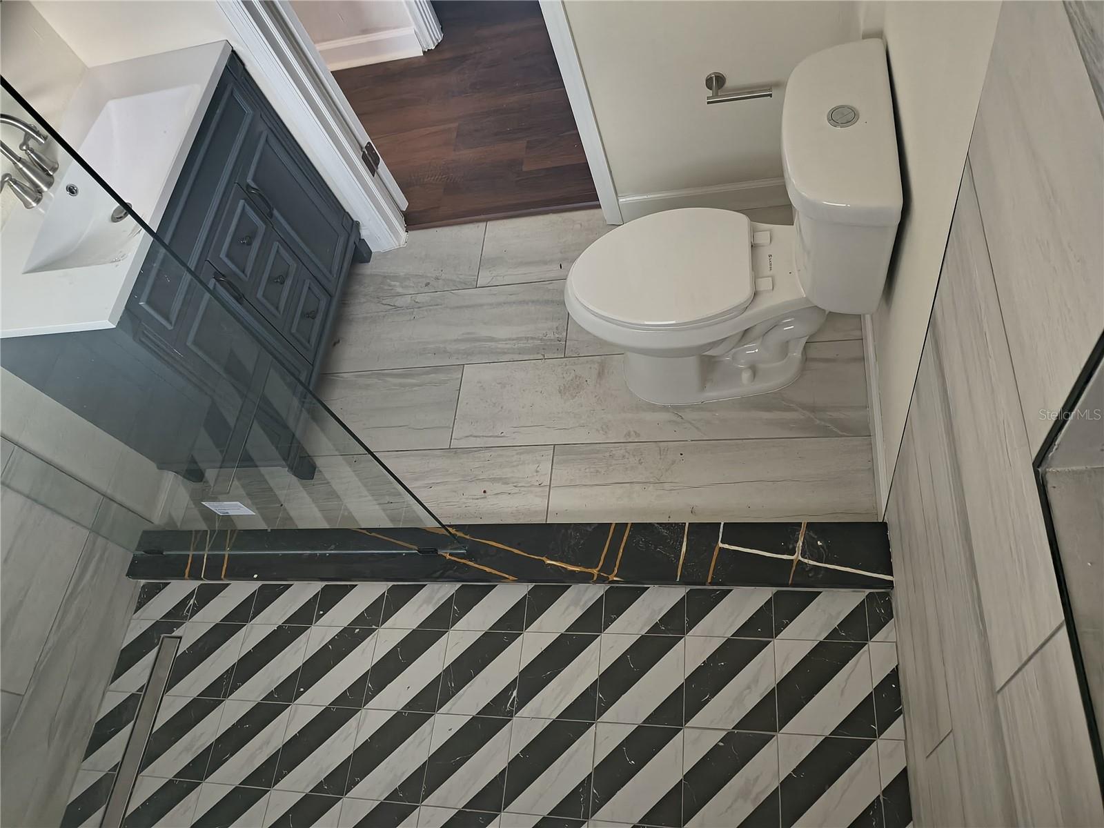 Image 13 of 18 For 1406 Greenwood Street