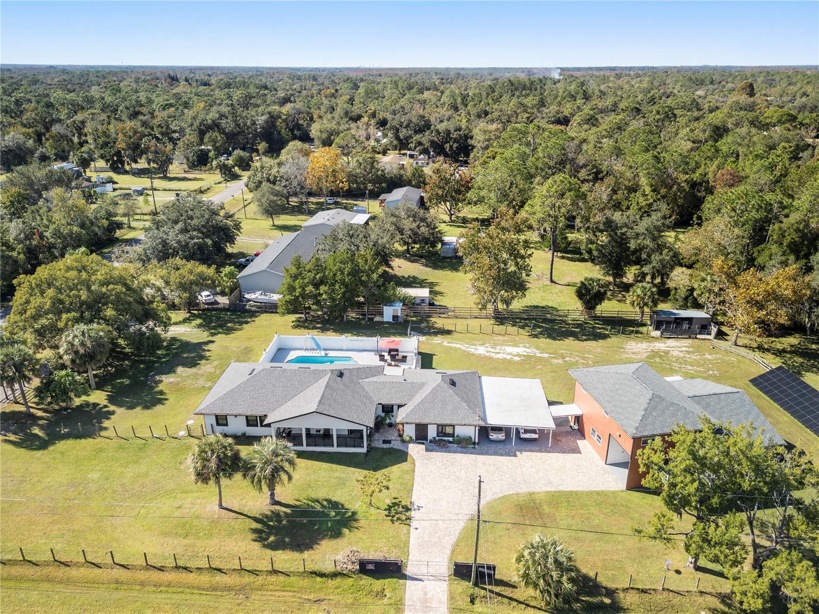 Image 19 of 39 For 2400 10th Street