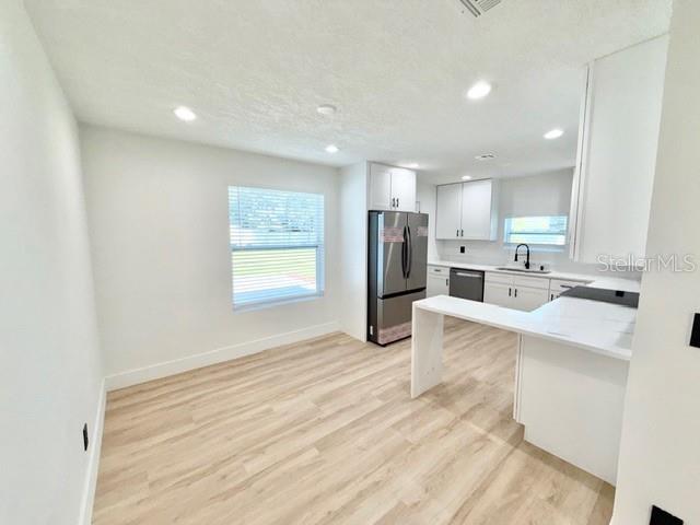 Image 12 of 31 For 325 Burleigh Avenue