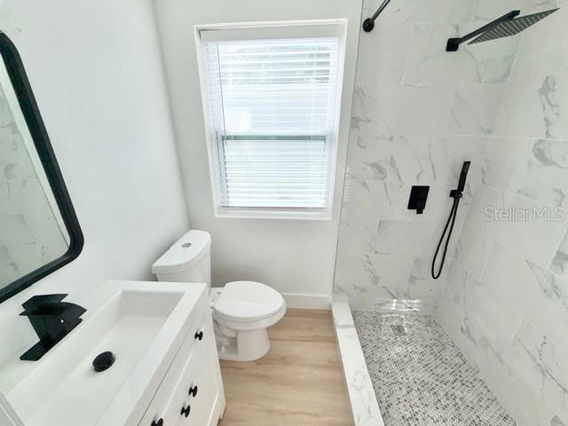 Image 16 of 31 For 325 Burleigh Avenue