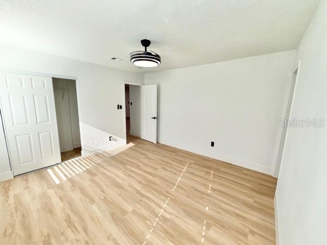 Image 20 of 31 For 325 Burleigh Avenue