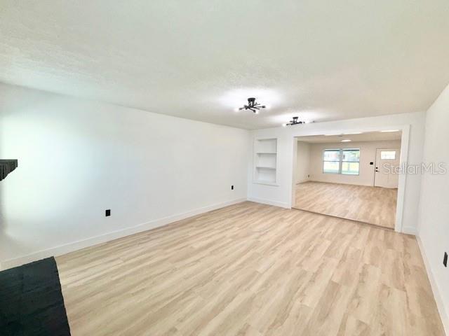 Image 7 of 31 For 325 Burleigh Avenue