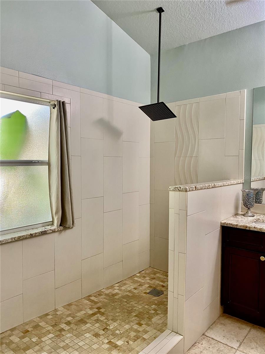 Image 44 of 45 For 1716 Fox Glen Court