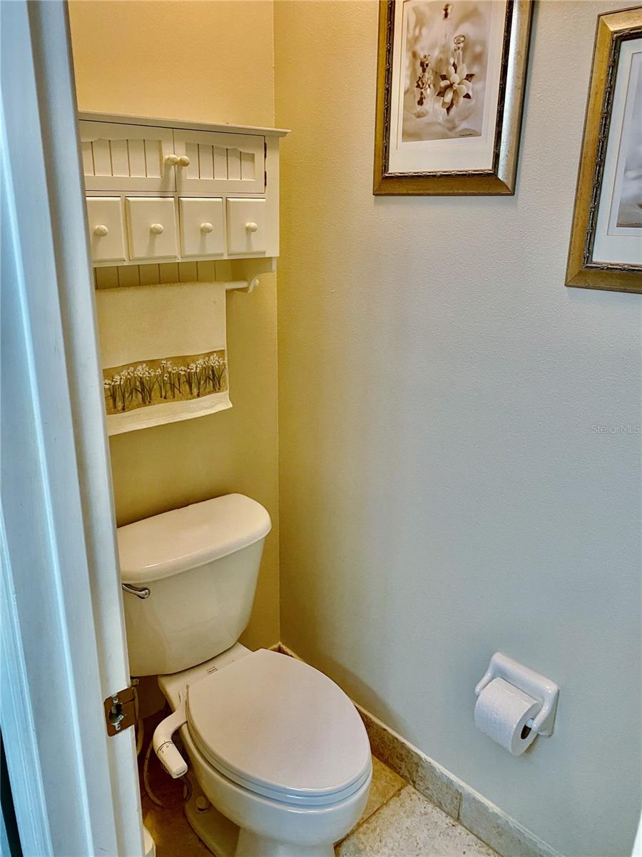 Image 9 of 45 For 1716 Fox Glen Court