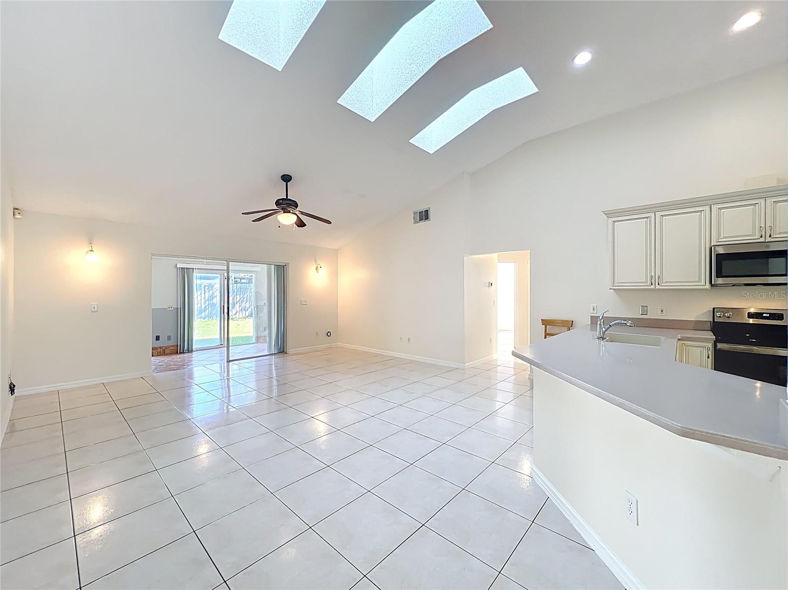 Image 15 of 42 For 2951 Smithfield Drive