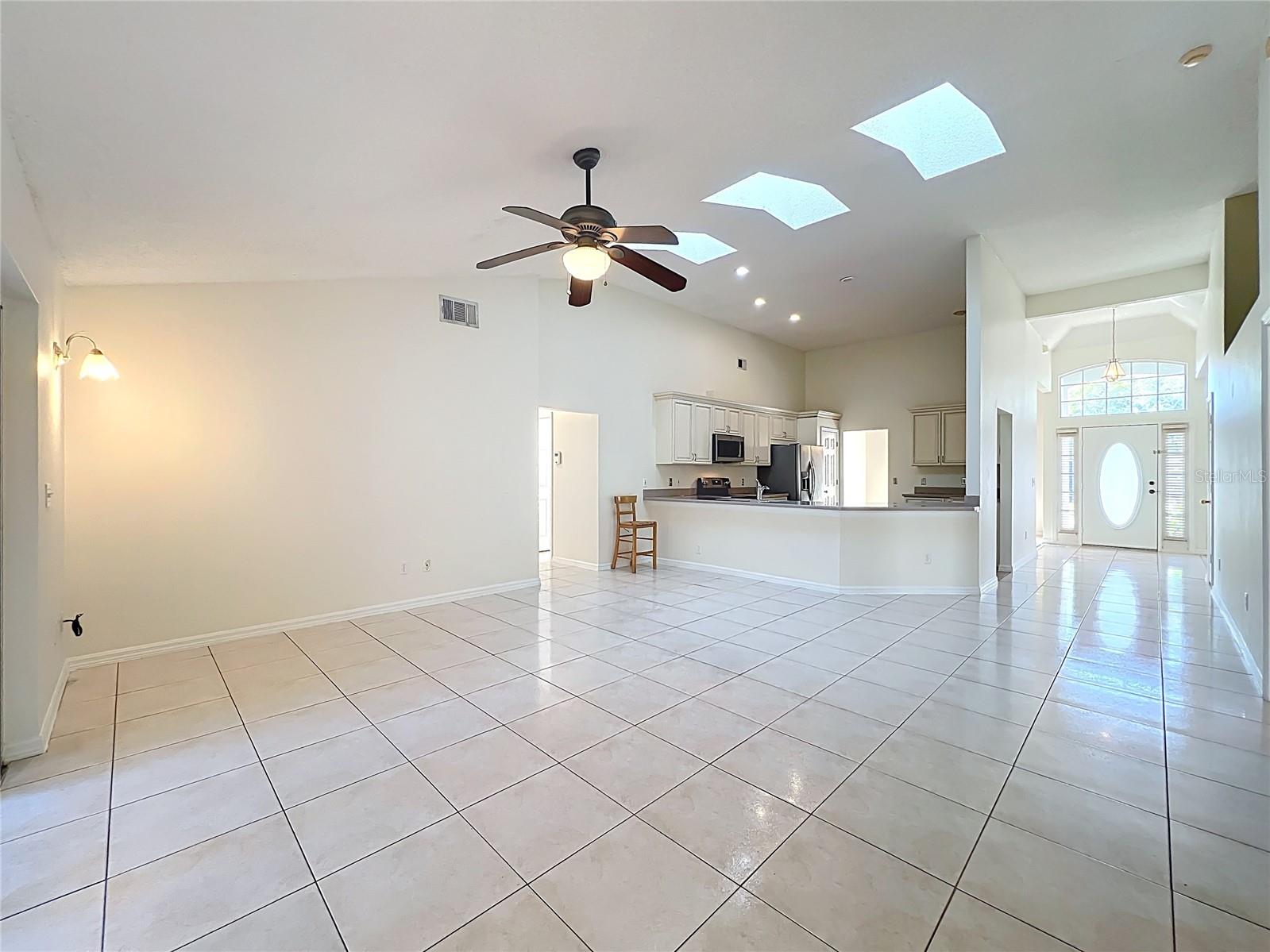 Image 20 of 42 For 2951 Smithfield Drive