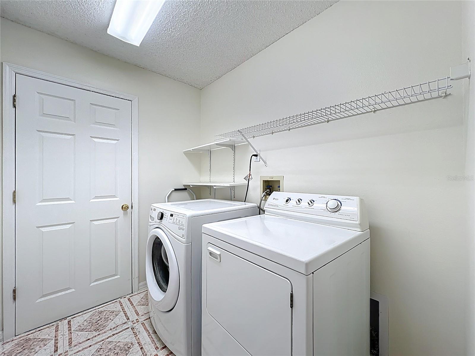 Image 34 of 42 For 2951 Smithfield Drive