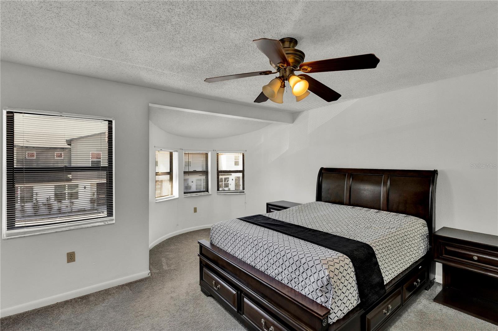 Image 13 of 17 For 59 Cordona Drive E